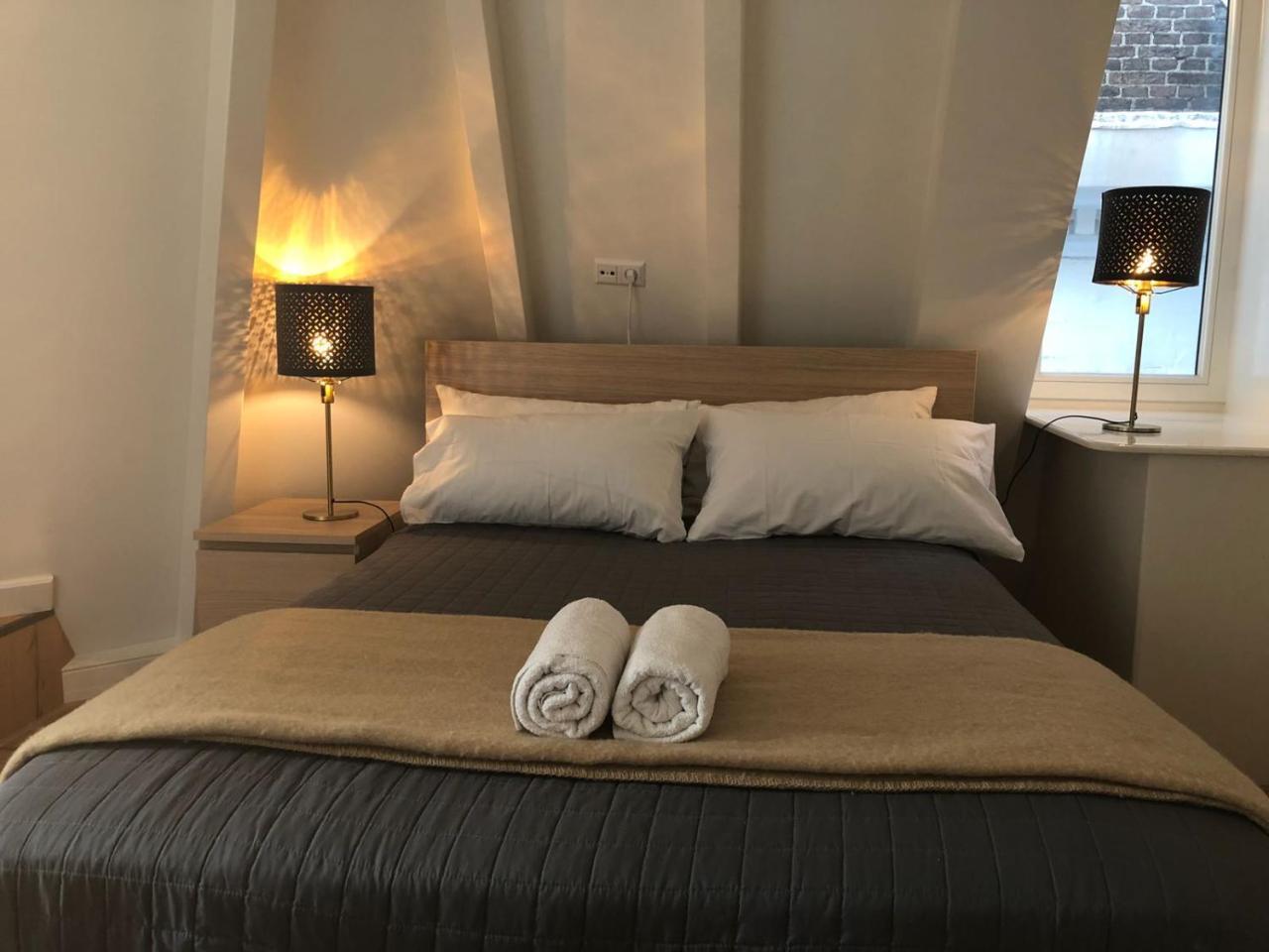 A'Dam Centre Chic Bed and Breakfast Amsterdam Eksteriør billede